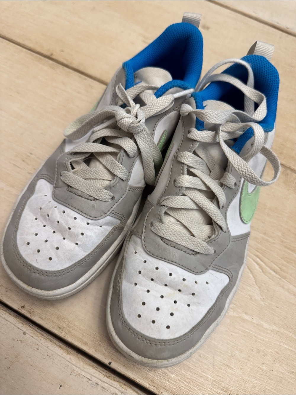 Kids Nike Court Borough Low